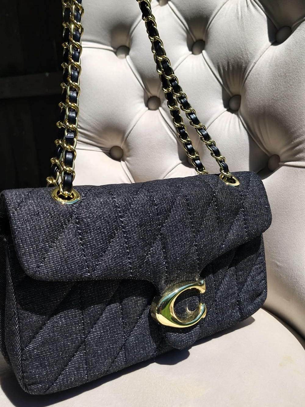 Luxury Quilted Black Denim Shoulder Bag with Gold Hardware - Picture 4 of 6